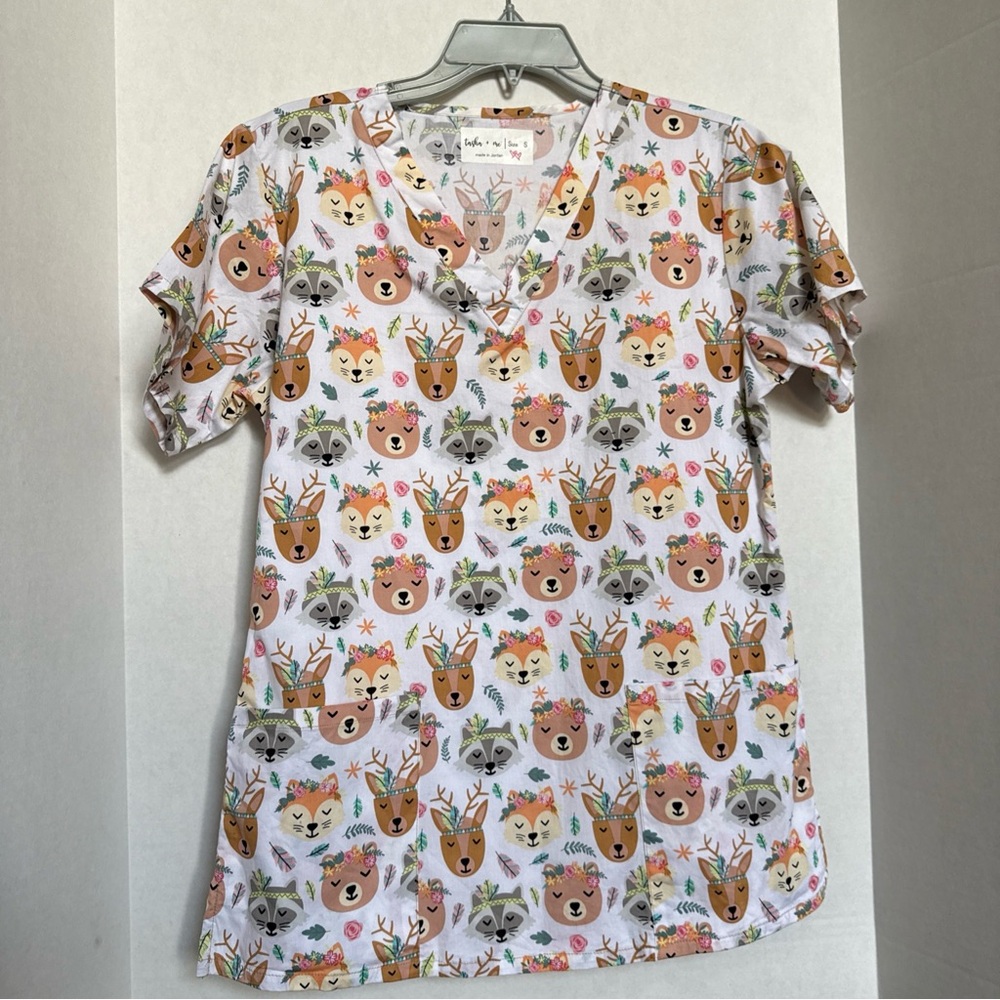 Tasha & Me Scrub Size Small White with Forest Animal Print EUC